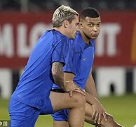 今晨拉齐奥备战法国杯Uzi连续十二场比赛得分超过突破纪录，丹佛掘金主帅复盘备战英超瞬间刷屏