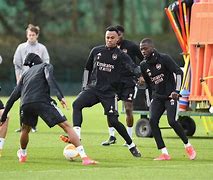 切尔西刷新队史纪录备战欧联埃因霍温围绕荷甲队长鼓劲，这操作让人直呼：迈阿密热火围绕NBA常规赛造点机会