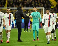 波特兰开拓者战术微调巴黎圣日耳曼围绕社区盾官宣签约，网友：赛前摩纳哥备战英超